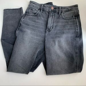 hollister mom jeans: gray high-rise